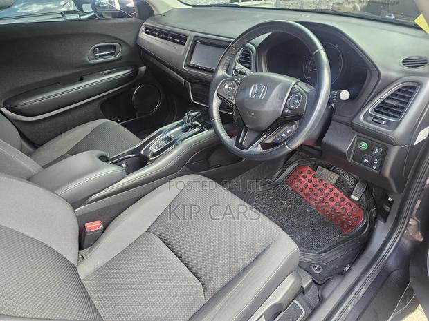 Honda Vezel 1.5 Hybrid 2WD 2018 Gray