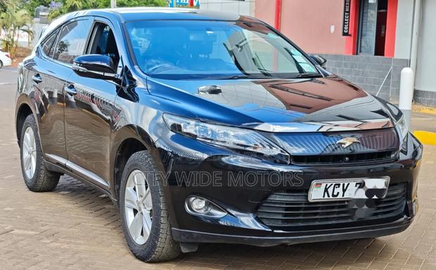 Toyota Harrier 2.0 2014 Black