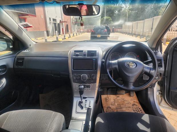 Toyota Corolla Fielder 1.5 Petrol FWD 2010 Silver