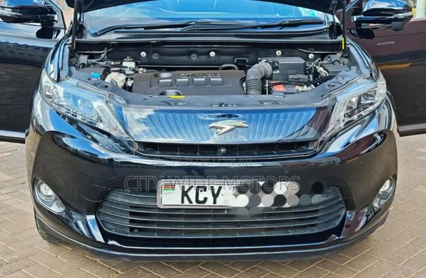 Toyota Harrier 2.0 2014 Black