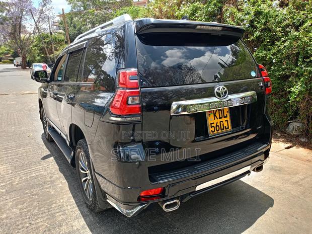 Toyota Land Cruiser Prado 2018 Black