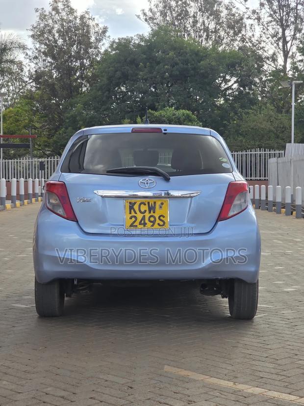 Toyota Vitz 2013 Blue