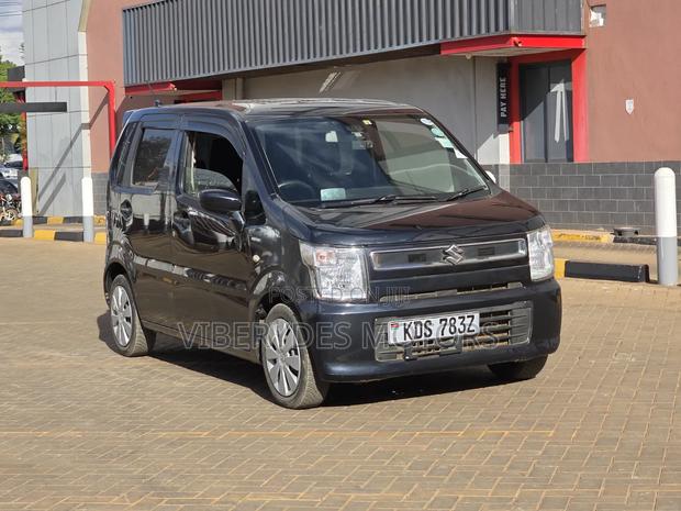 Suzuki Wagon R 2017 Burgundy