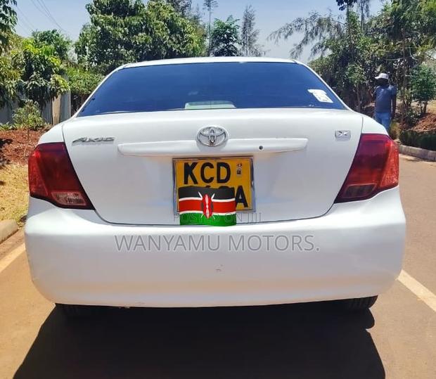 Toyota Axio 2009 White