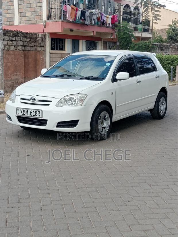 Toyota Corolla RunX 2004 White