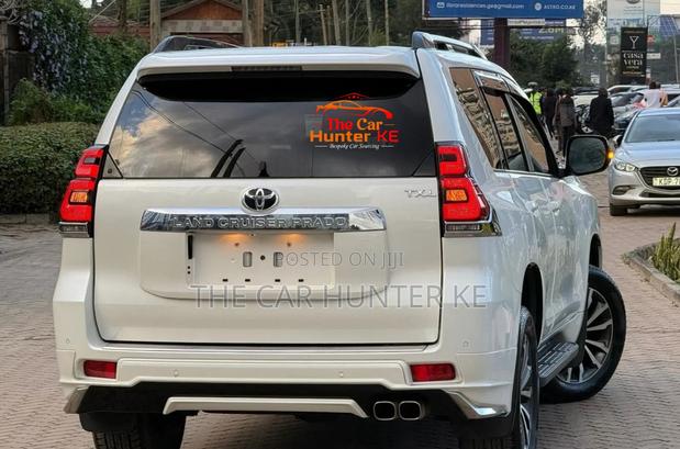 Toyota Land Cruiser Prado 2.7 2019 White