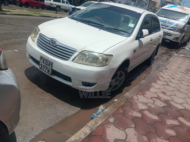 Toyota Corolla 2006 White
