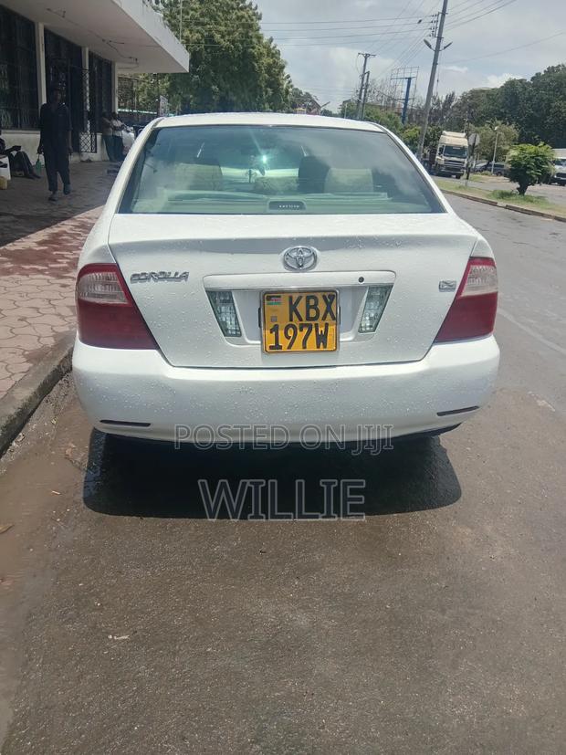 Toyota Corolla 2006 White