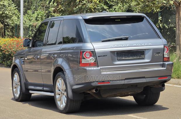 Land Rover Range Rover Sport 2012 Gray