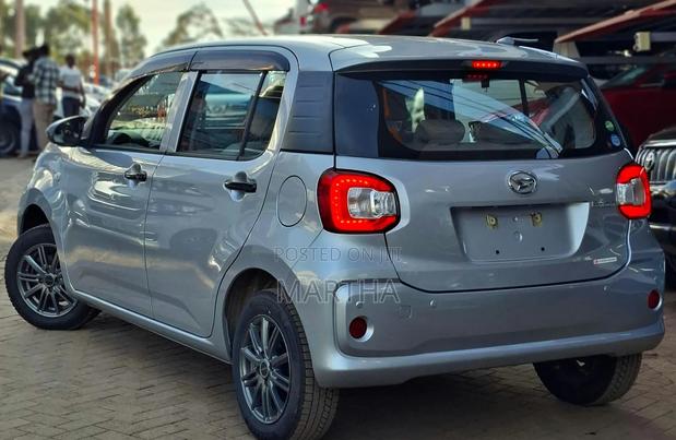 Daihatsu Boon 2021 Silver