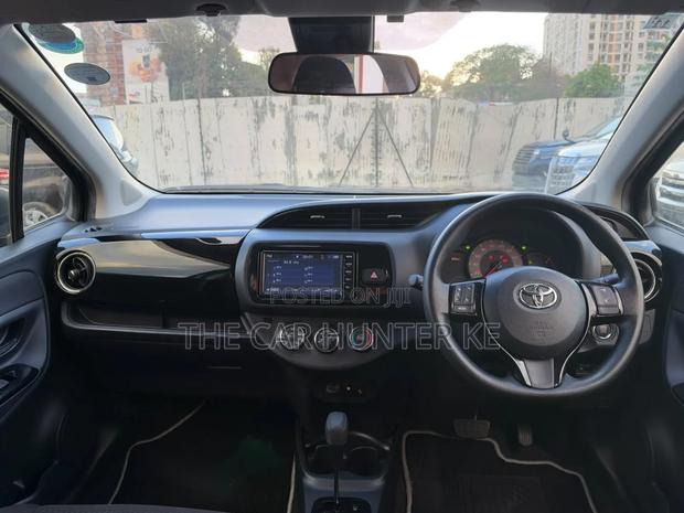 Toyota Vitz 1.0 FWD 5dr 2019 Black