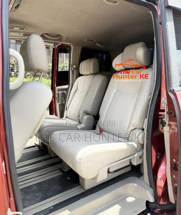Nissan Serena 2014 Brown