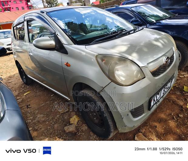 Daihatsu Mira 2012 Gold