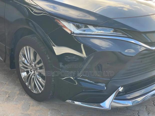 Toyota Harrier 2020 Black