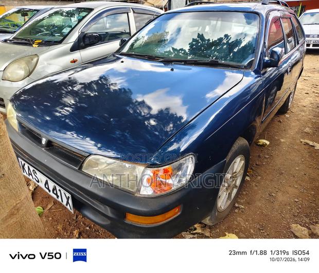 Toyota Corolla G-Touring 1999 Blue