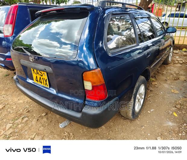 Toyota Corolla G-Touring 1999 Blue