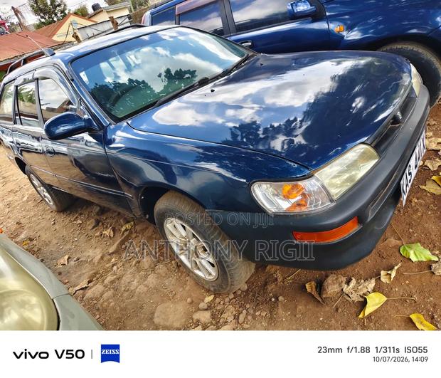 Toyota Corolla G-Touring 1999 Blue