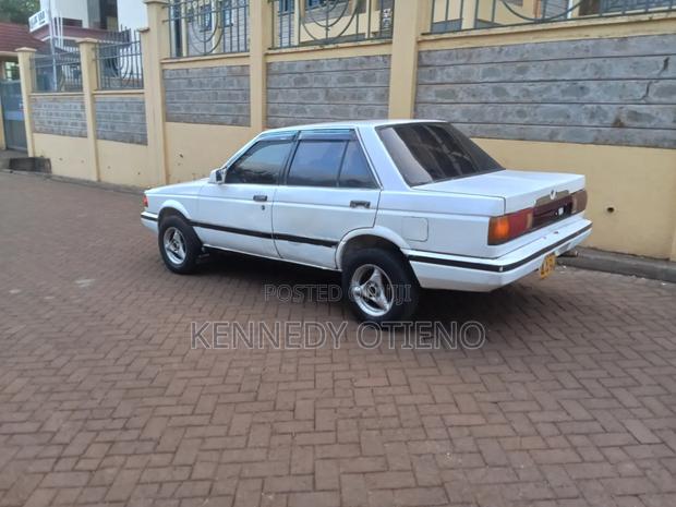 Nissan Sunny 1995 White