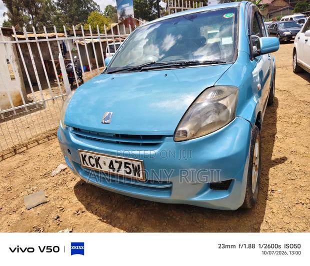 Toyota Passo 1.0 FWD 2010 Blue