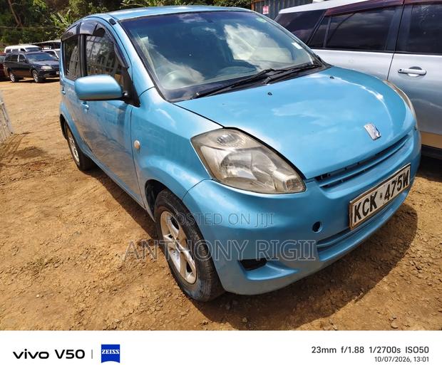 Toyota Passo 1.0 FWD 2010 Blue
