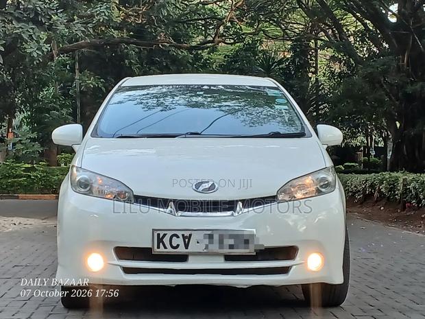 Toyota Wish 2012 White