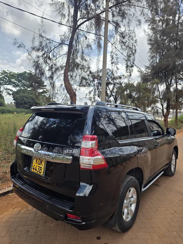 Toyota Land Cruiser Prado 2015 Black