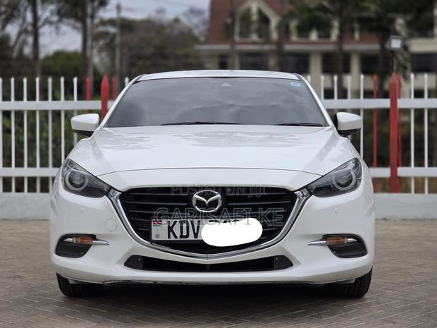 Mazda Axela 2018 White