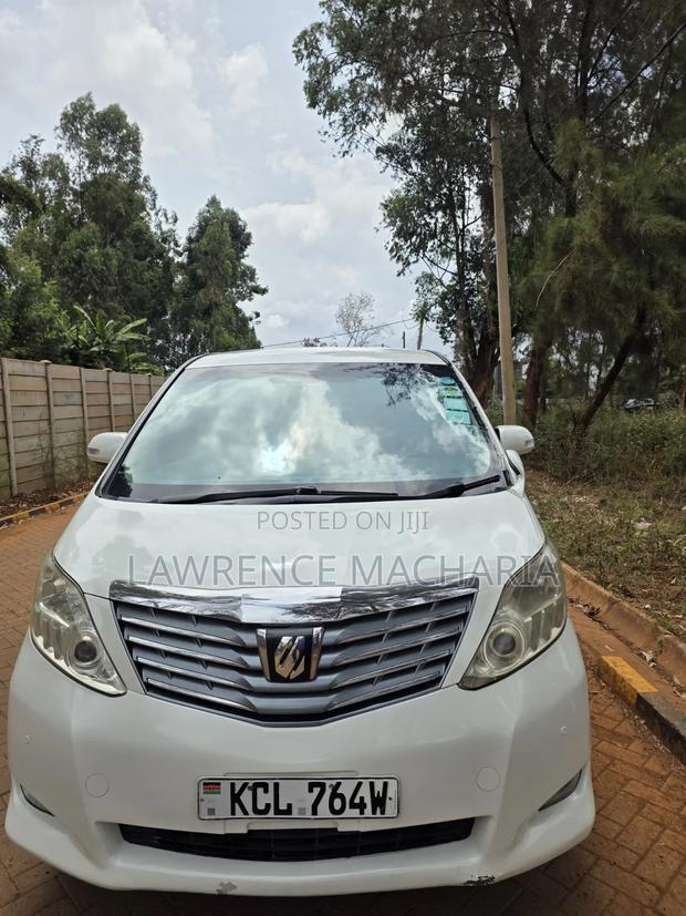 Toyota Alphard 2010 White