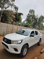 Toyota Hilux 2019 White for sale