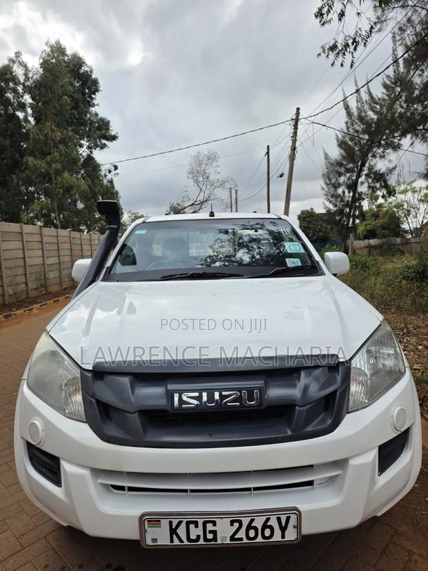 Isuzu D-MAX 2015 White