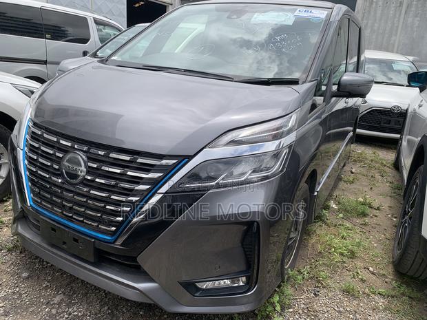 Nissan Serena 2018 Gray