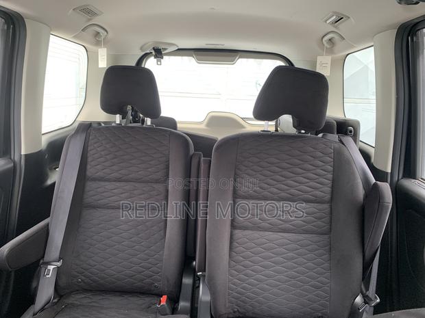 Nissan Serena 2018 Black
