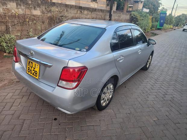 Toyota Axio 1.5 X 2WD 2015 Silver