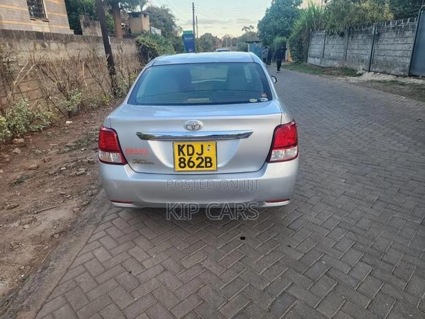 Toyota Axio 1.5 X 2WD 2015 Silver