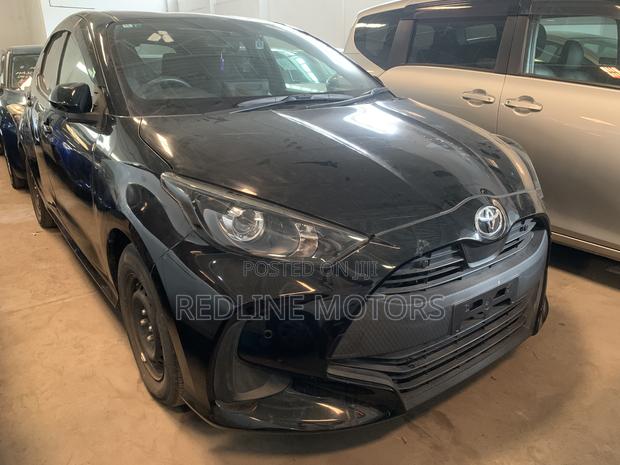 Toyota Yaris L Hatchback 5dr 2018 Black