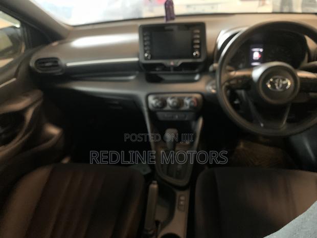 Toyota Yaris L Hatchback 5dr 2018 Black