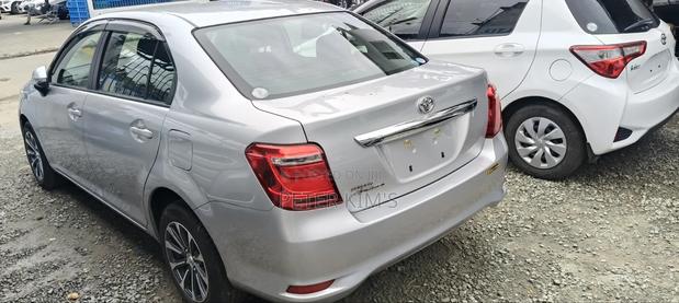 Toyota Axio 2019 Silver
