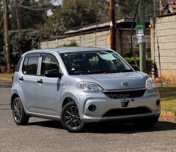 Daihatsu Boon 2021 Silver