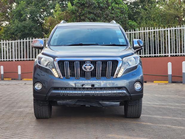 Toyota Land Cruiser Prado 2.8 D-4D 2015 Gray