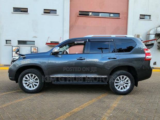 Toyota Land Cruiser Prado 2.8 D-4D 2015 Gray