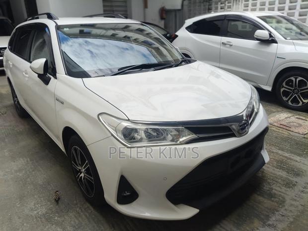 Toyota Corolla 2019 White