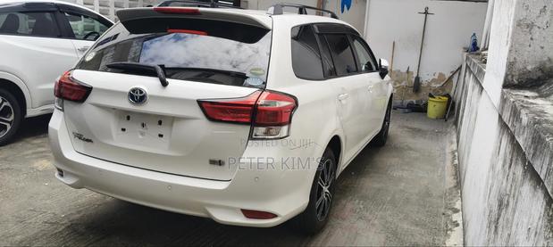 Toyota Corolla 2019 White