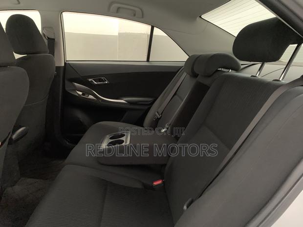 Toyota Allion 2019 Silver