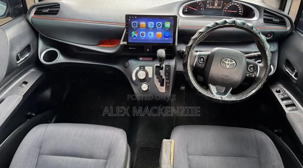 Toyota Sienta 2016 White
