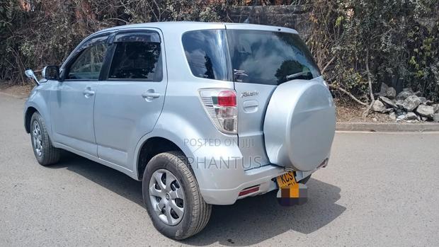 Toyota Rush 1.5 AWD 2011 Silver