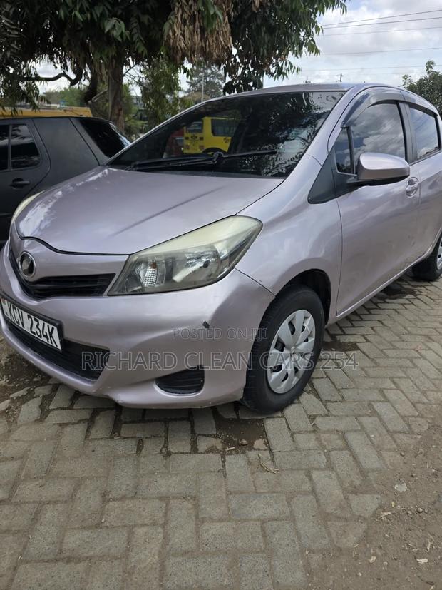 Toyota Vitz 2012