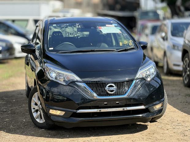 Nissan Note 1.2 Hybrid 2019 Black