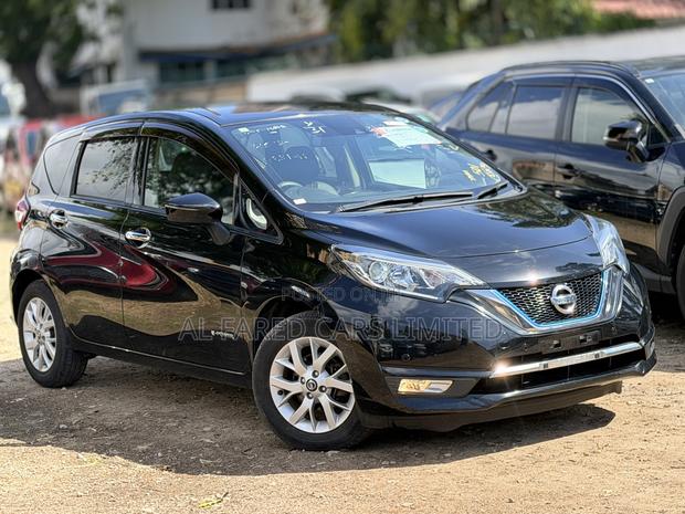 Nissan Note 1.2 Hybrid 2019 Black