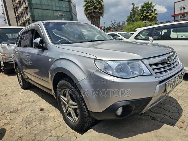 Subaru Forester 2.0D X 2012 Silver