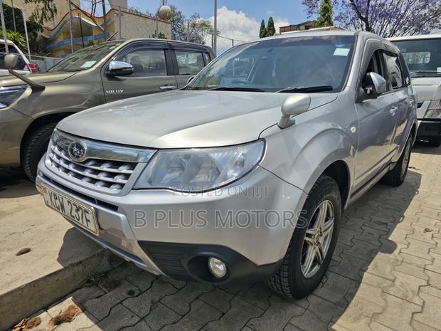 Subaru Forester 2.0D X 2012 Silver